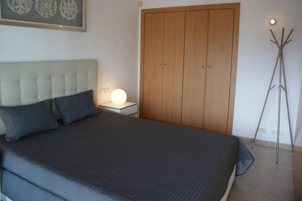 Apartamento En Roses Con Parking Y Piscina公寓 外观 照片